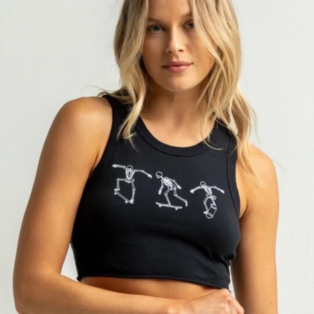 Tillys full tilt skateboard skeleton crop top size woman’s  XS